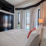 Diamante Oceanfront Suite - A1 - Bedroom